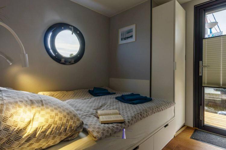Hausboot Fjord Polaris Mit Biosauna In 바르트 외부 사진
